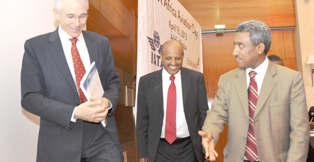 ony Tyler (left), CEO of International Air Transport Association (IATA), Tewolde Gebremariam (centre), CEO of Ethiopian Airlines and Getachew Mengistu (right), state minister for Transport (Photo: AddisFortune.com)