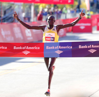 Kimetto sets course record in winning Chicago Marathon